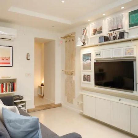 Beautiful & Cozy Apartment In The Heart Of Madrid Eksteriør billede