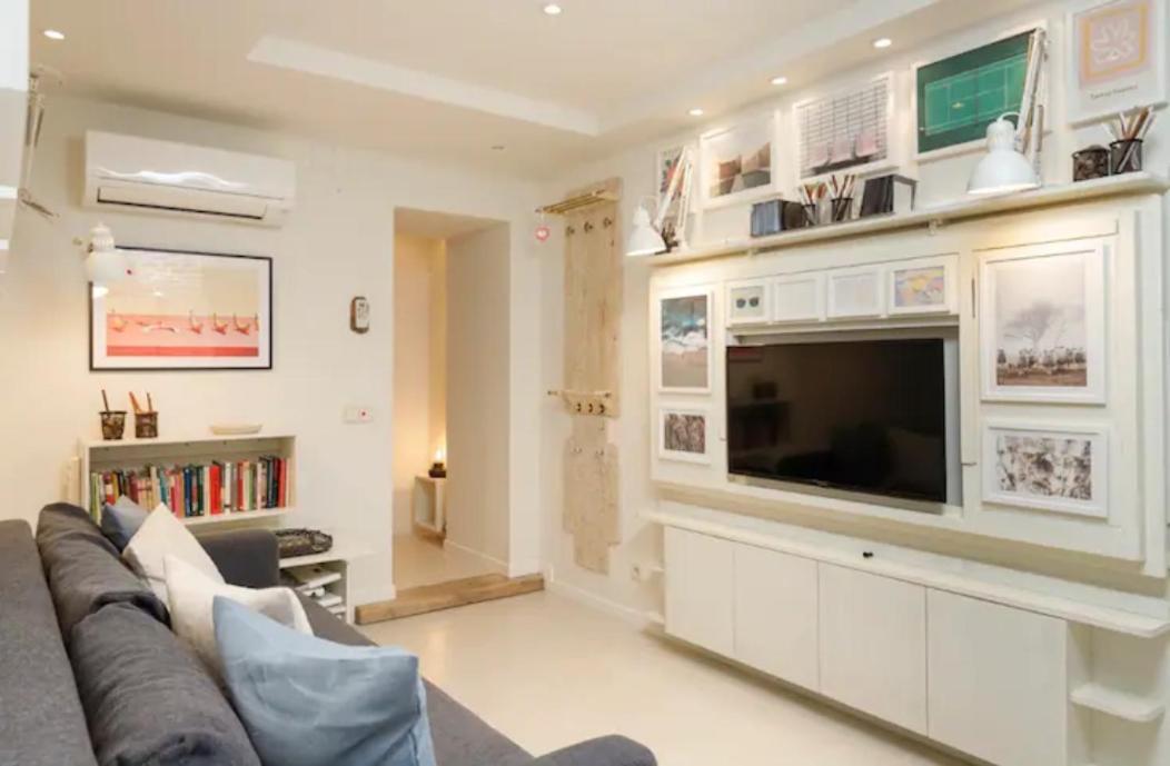Beautiful & Cozy Apartment In The Heart Of Madrid Eksteriør billede