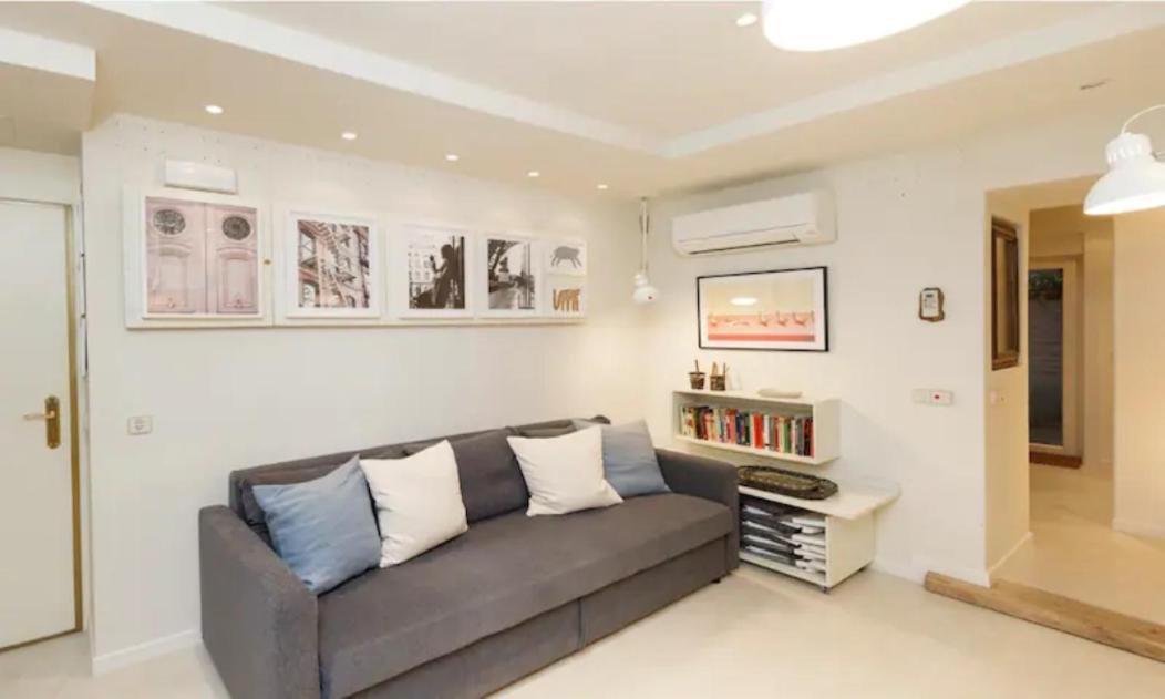 Beautiful & Cozy Apartment In The Heart Of Madrid Eksteriør billede